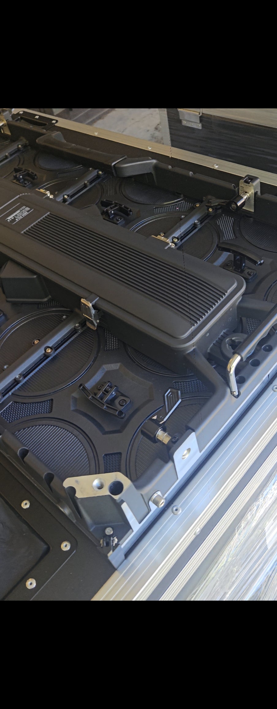 Schermo Ledwall 50x100 3.9 Outdoor 7680 Htz