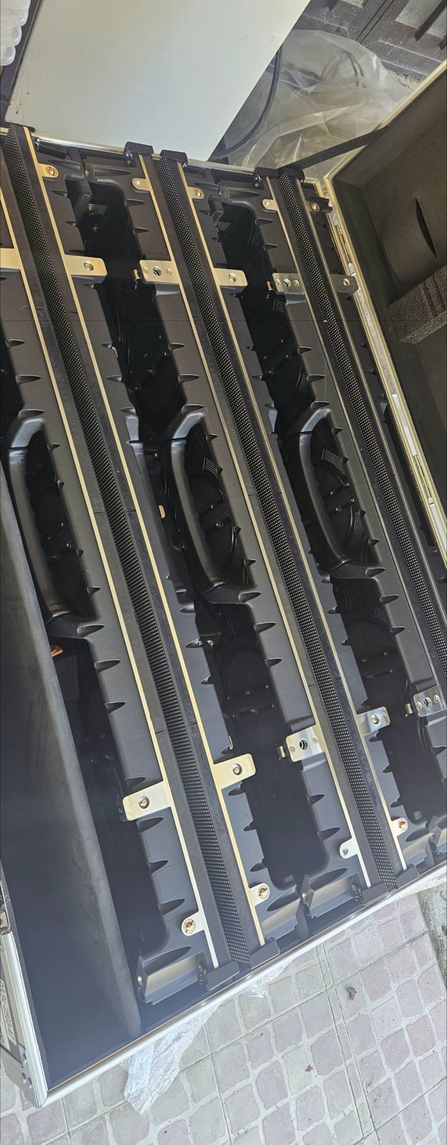 Schermo Ledwall 50x100 3.9 Outdoor 7680 Htz