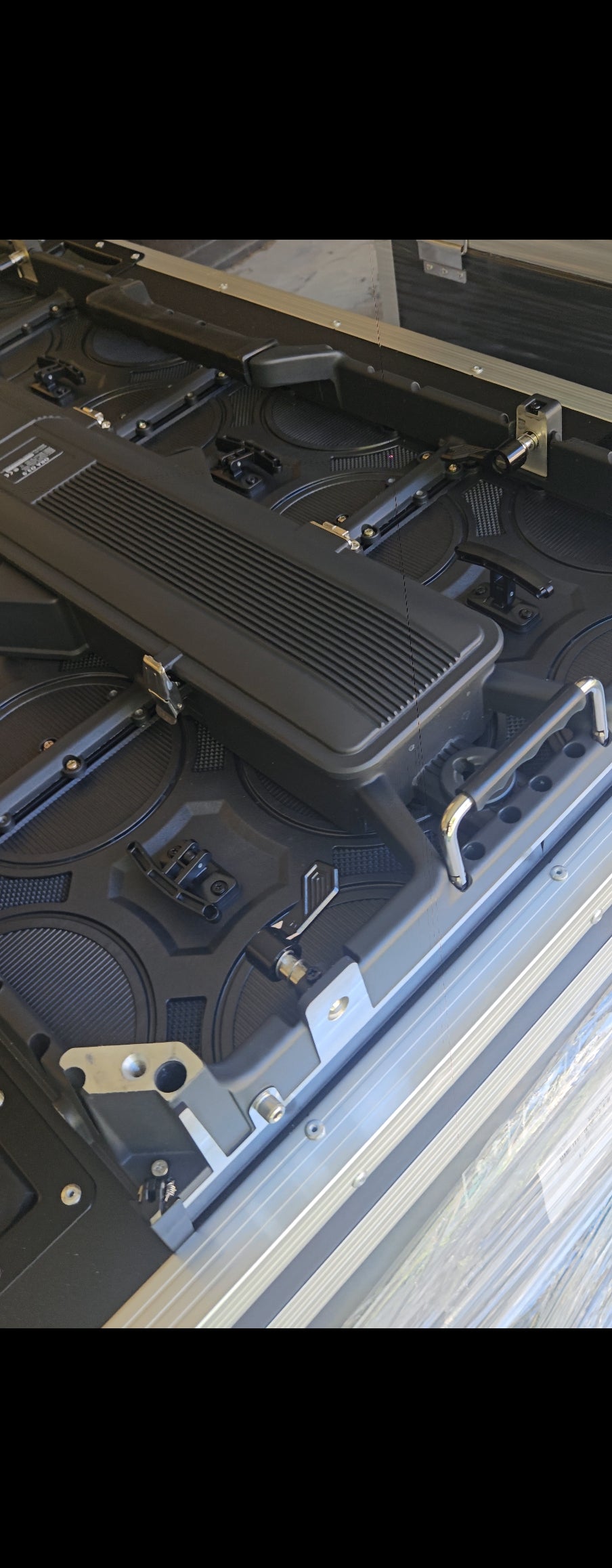 Schermo Ledwall 50x100 3.9 Outdoor 7680 Htz